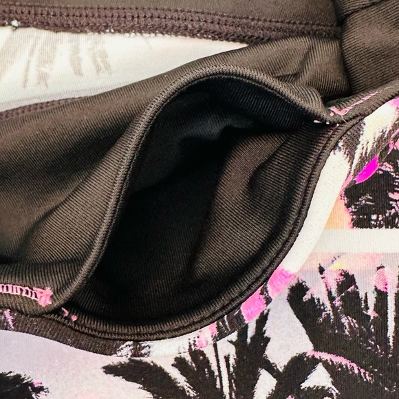 Calvin Klein Performance Leggings - Picture 2 of 9